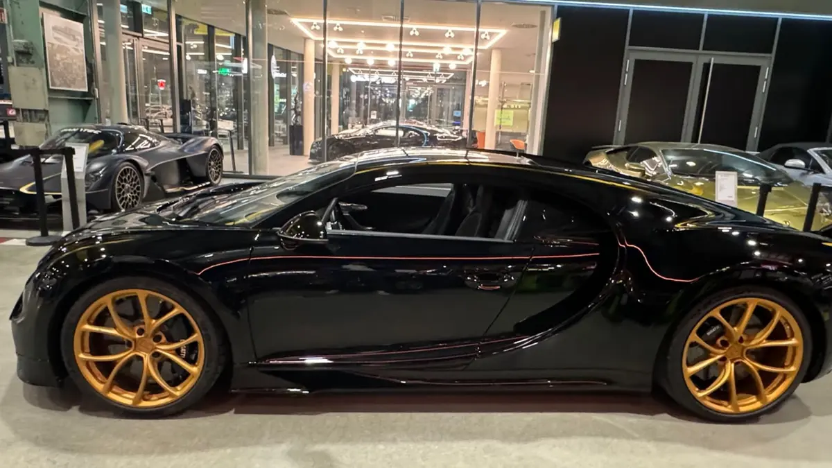 Bugatti Chiron 110 Ani 2019, exterior — Milan Super Car Rental, Milan. Bugatti Chiron 110 Ani in Milan The 2019 Bugatti Chiron 110 Ani is available to rent in…